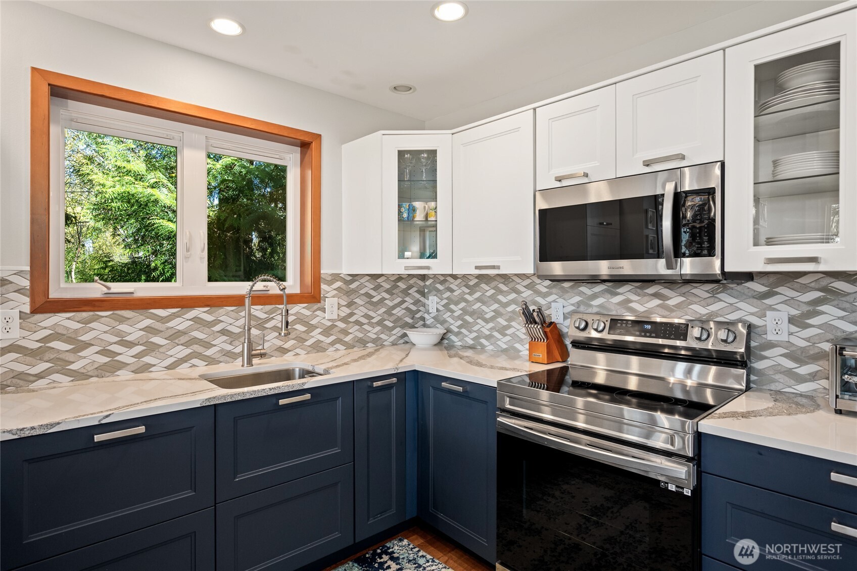 996 Orchid Road Camano Island, WA 98282 - Photo 23 of 33