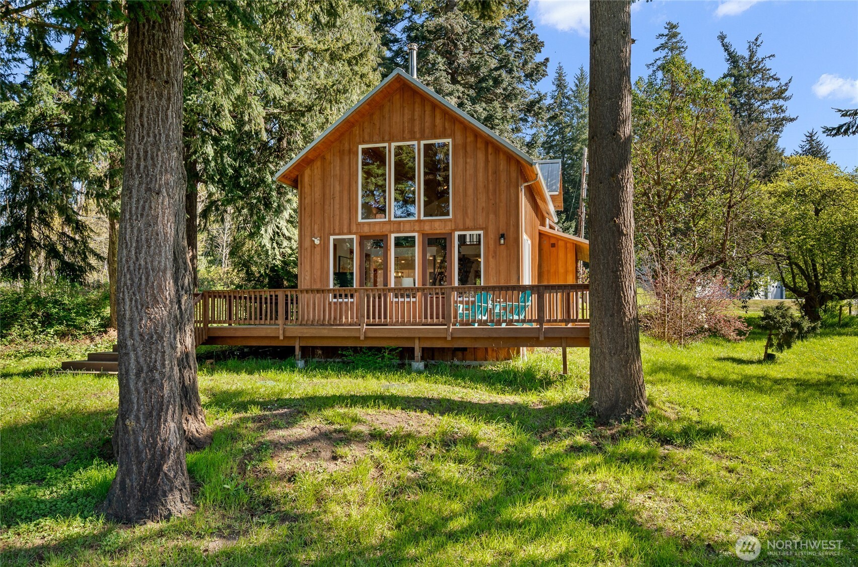 996 Orchid Road Camano Island, WA 98282 - Photo 3 of 33