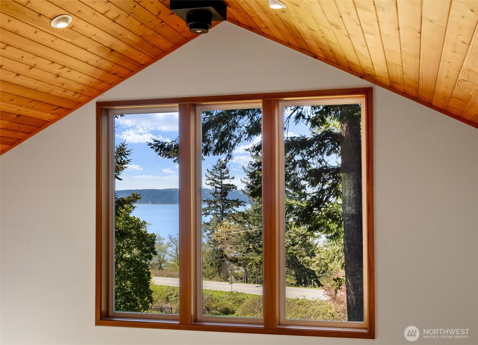 996 Orchid Road Camano Island, WA 98282 - Photo 31 of 33