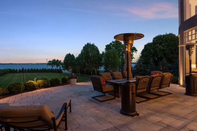 $3,950,000 | 1860 Shoreline Drive, Orono, MN 55391