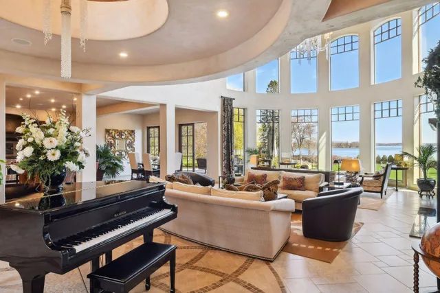 $3,950,000 | 1860 Shoreline Drive, Orono, MN 55391
