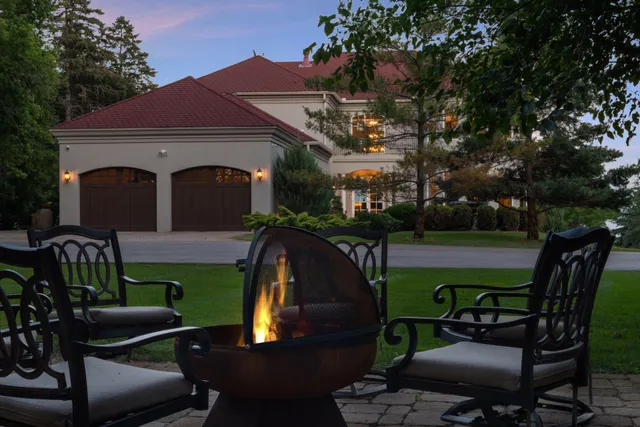 $3,950,000 | 1860 Shoreline Drive, Orono, MN 55391