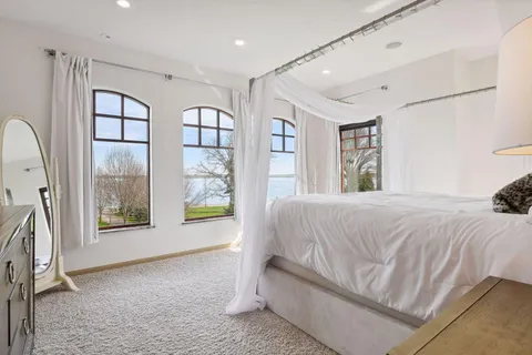 $3,950,000 | 1860 Shoreline Drive, Orono, MN 55391