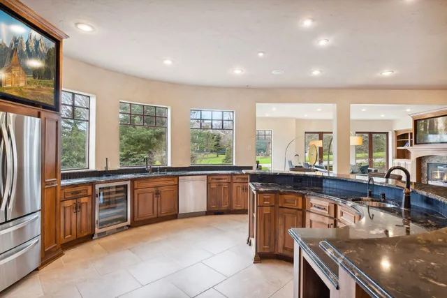 $3,950,000 | 1860 Shoreline Drive, Orono, MN 55391