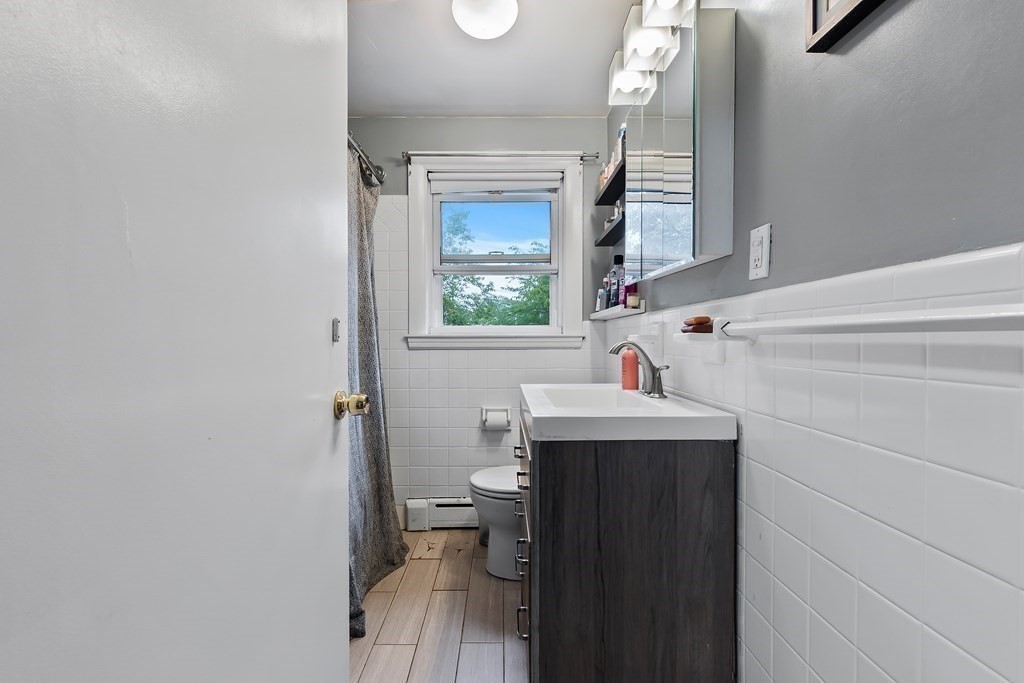 8 Meadow Brook Road Lynn, MA 01905 - Photo 13 of 19 Gallery Image 13