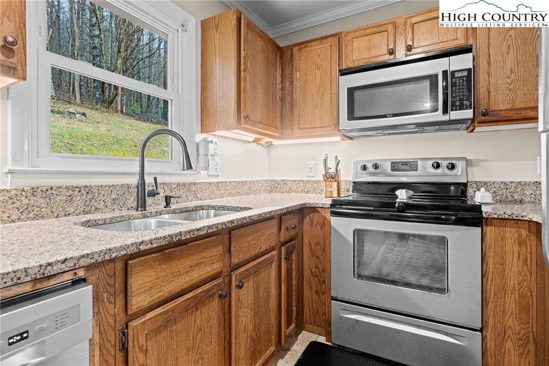 119 Misty Meadow Lane Boone, NC 28607 - Photo 16 of 39