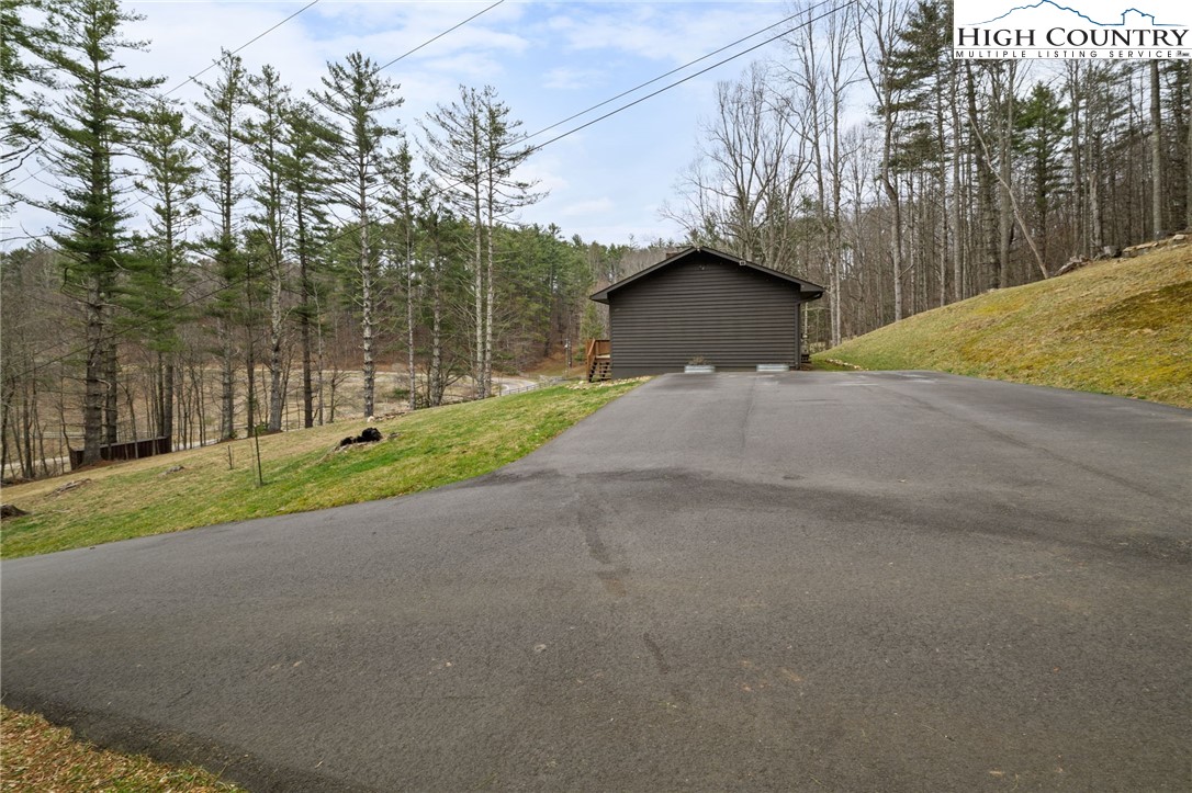 119 Misty Meadow Lane Boone, NC 28607 - Photo 29 of 39