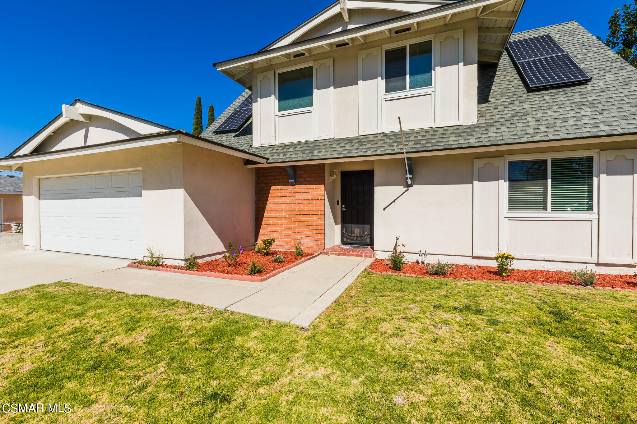 2149 Rhoda Street Simi Valley, CA 93065 - Photo 47 of 48 a front view of house with yard