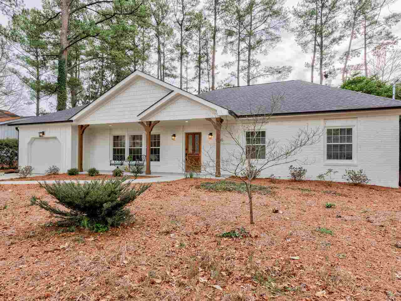 1000 Deerfield Road Raleigh, NC 27609 - Photo 1 of 30 Fantastic Midtown location on quiet street just minutes from North Hills, downtown, shopping, dining, entertainment and major roads. Welcome Home!