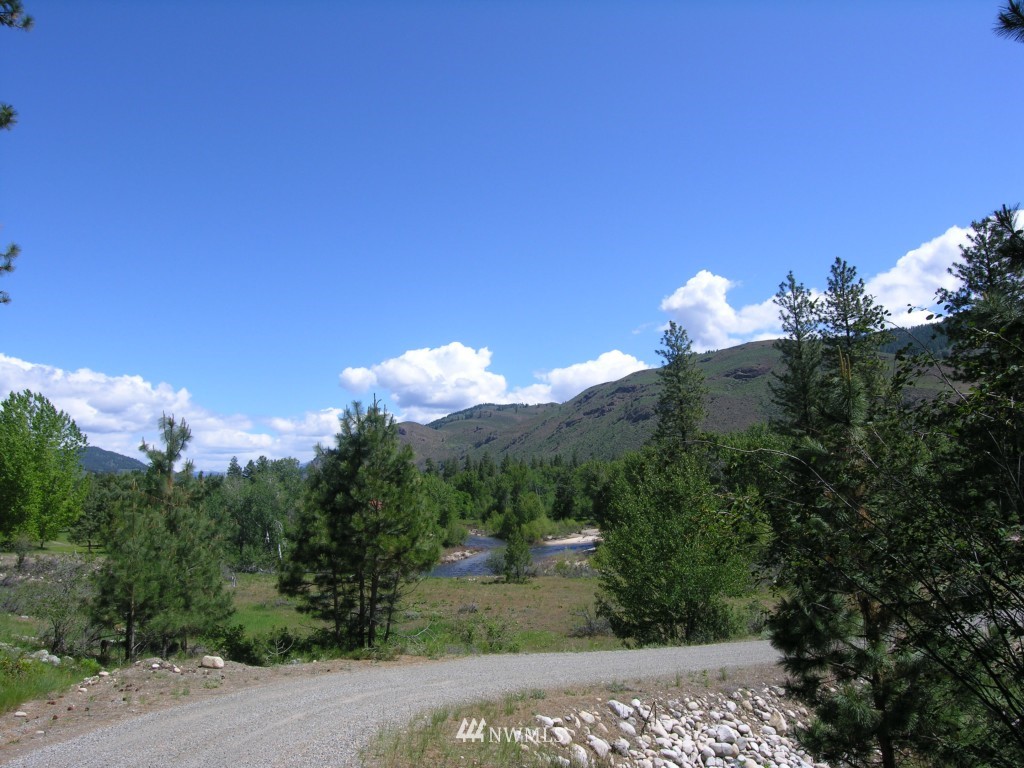 350 West Chewuch Road Winthrop, WA 98862 - Photo 4 of 24 Gallery Image 4
