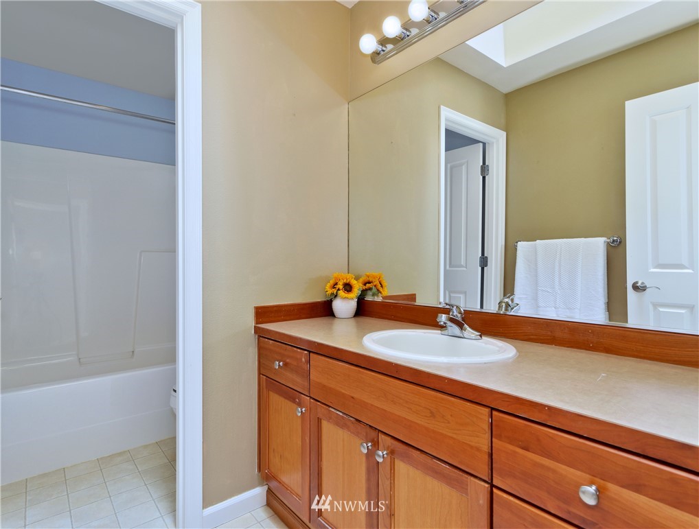 16418 Southeast 166th Terrace Renton, WA 98058 - Photo 13 of 25 Gallery Image 13