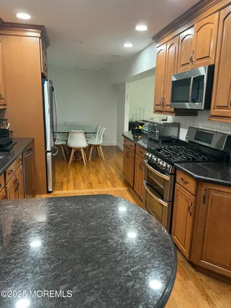 $3,000 | 1703 Melville Street, Oakhurst, NJ 07755