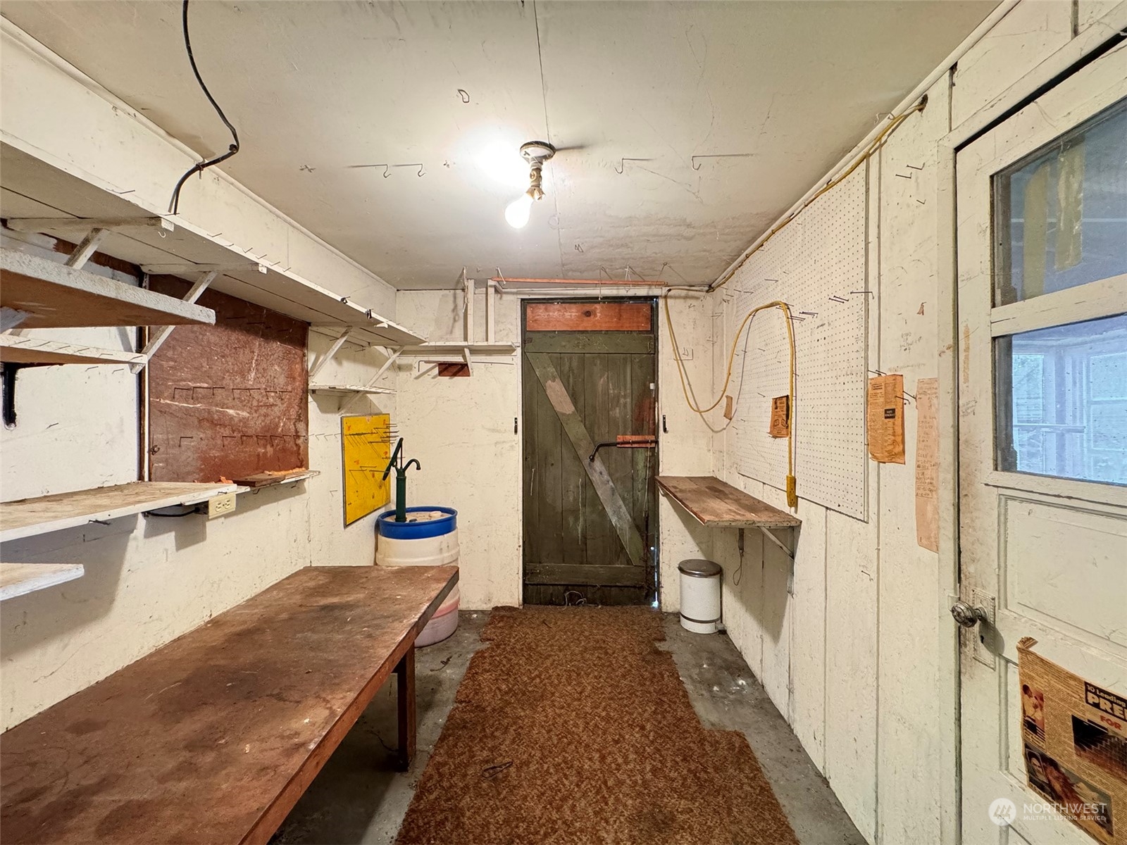 183 Spath Road Sequim, WA 98382 - Photo 29 of 40 a view of a storage & utility room