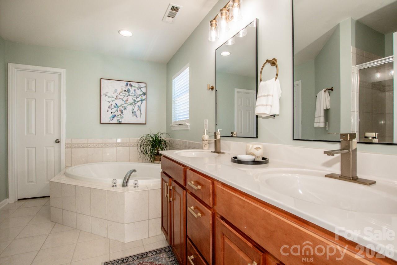 2344 Smith Cove Road Denver, NC 28037 - Photo 10 of 38 Gallery Image 10