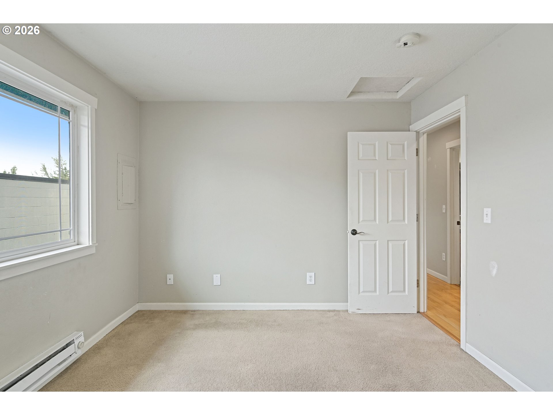 3925 Southwest Multnomah Boulevard, Unit 201 Portland, OR 97219 - Photo 27 of 32