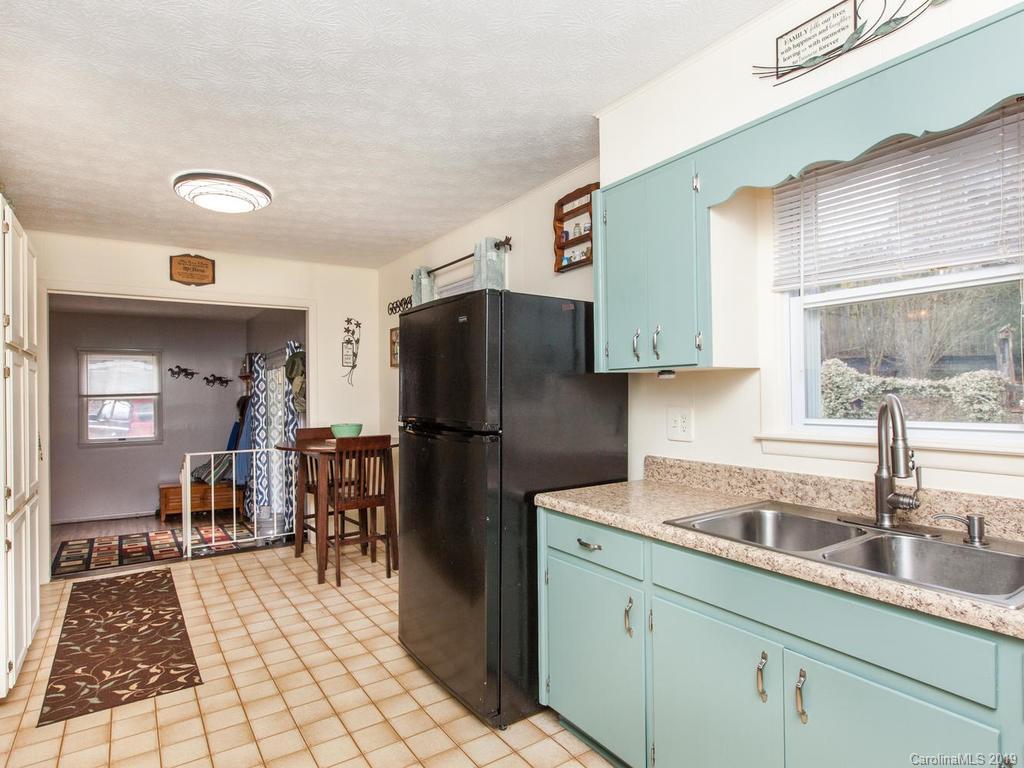 4 Ball Gap Road Arden, NC 28704 - Photo 14 of 31 Gallery Image 14