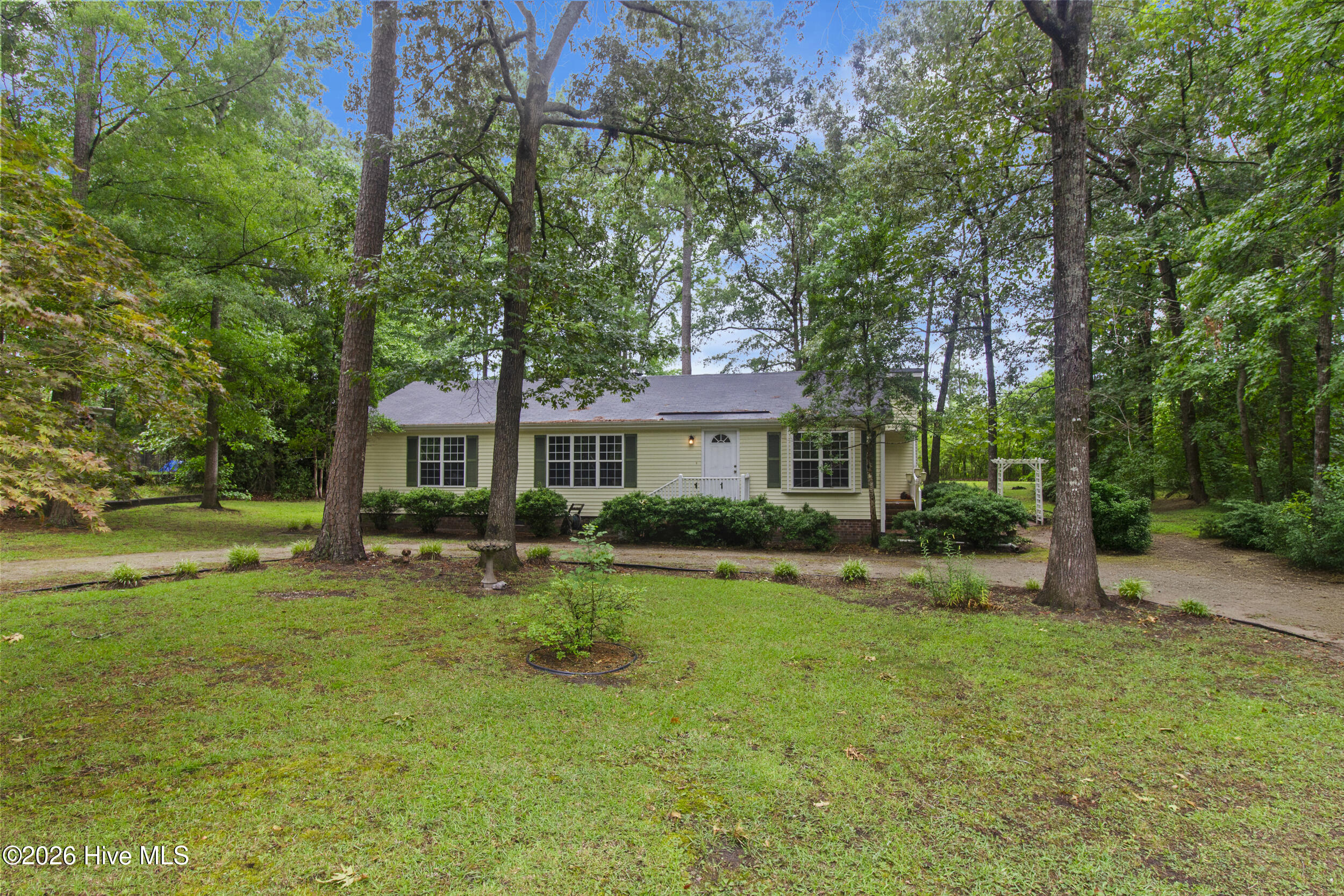 252 Riverbluff Road Trenton, NC 28585 - Photo 2 of 5