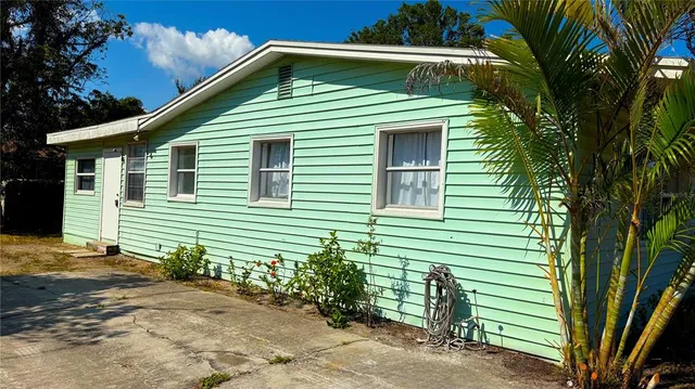 $229,900 | 514 Showalter Avenue, Punta Gorda, FL 33950