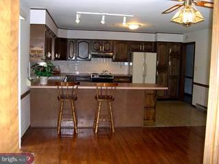 960 Cadmus Road Pottstown, PA 19465 - Photo 5 of 6