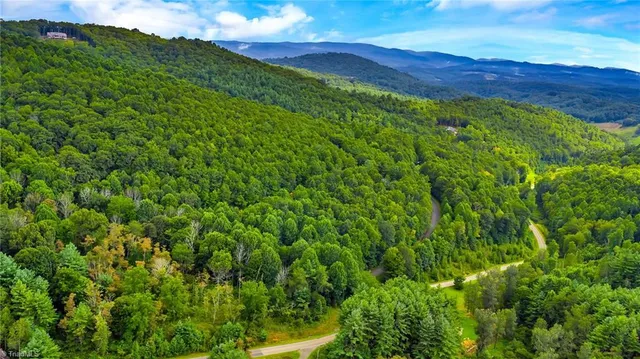 $39,900 | 2 Christmas Mountain Lane, Fleetwood, NC 28626