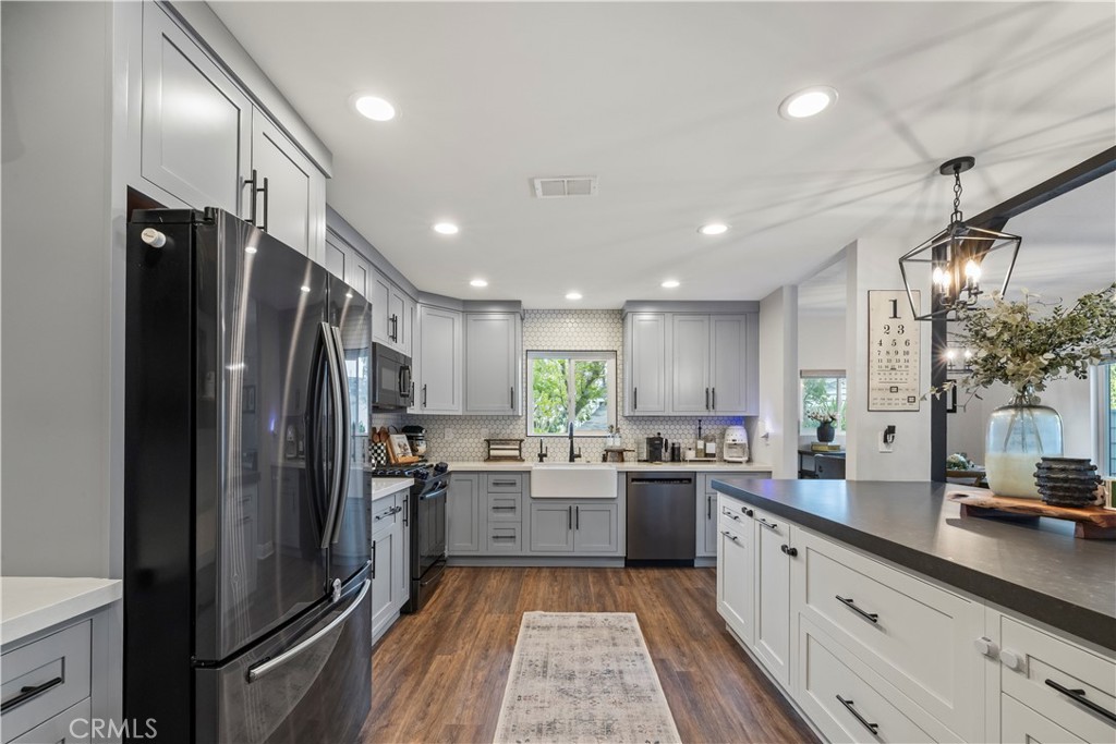 522 Walker Road San Dimas, CA 91773 - Photo 8 of 30
