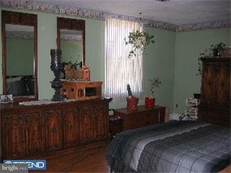 1910 Rhawn Street Philadelphia, PA 19111 - Photo 5 of 6 Bedroom - Main