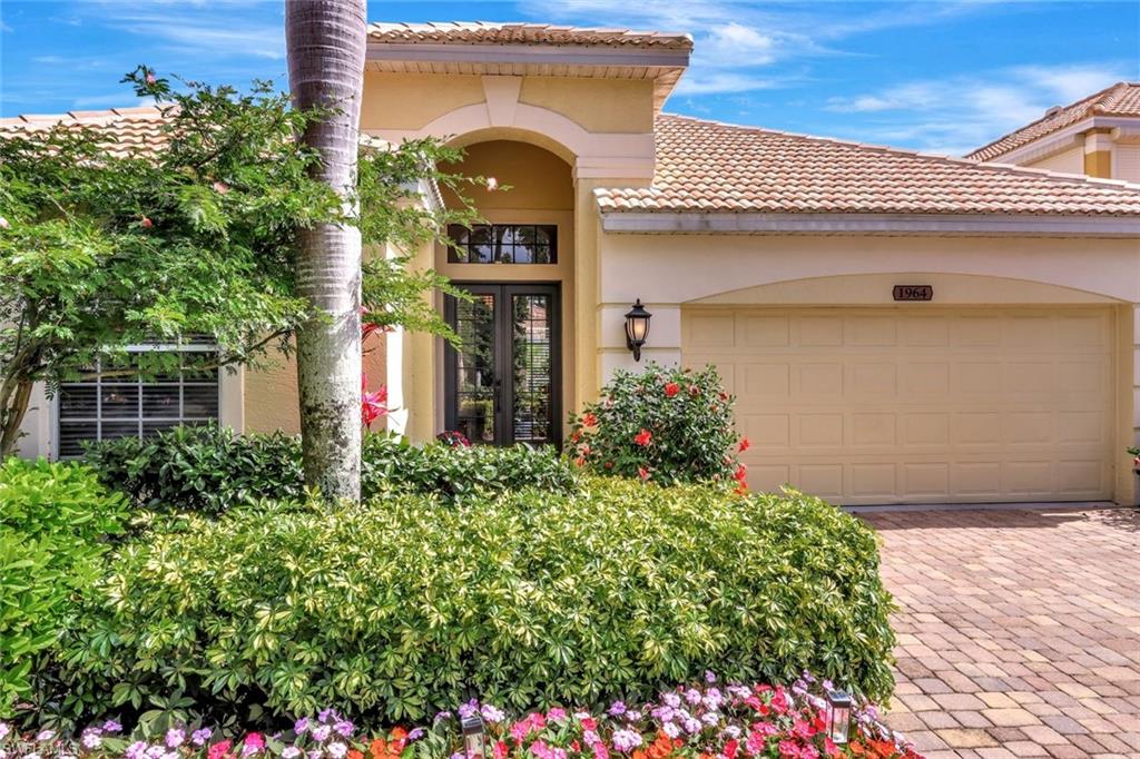 1964 Timarron Way Naples, FL 34109 - Photo 32 of 36