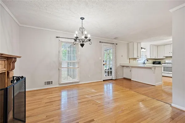 $367,500 | 12 Indian Lake Court, Hiram, GA 30141