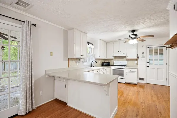 $367,500 | 12 Indian Lake Court, Hiram, GA 30141