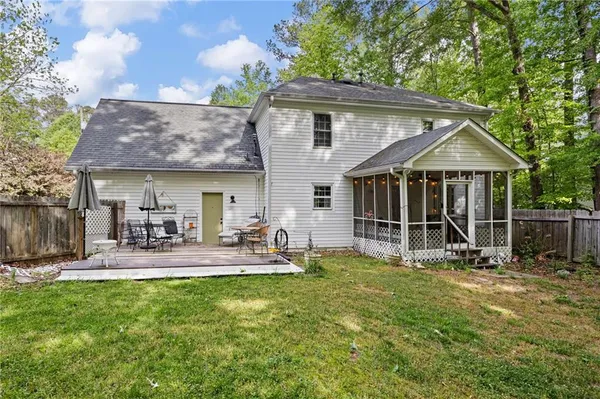 $367,500 | 12 Indian Lake Court, Hiram, GA 30141