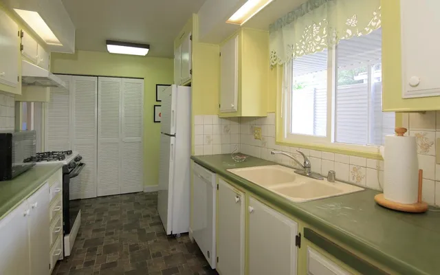 $299,000 | 4425 Clares Street, Unit 3, Capitola, CA 95010