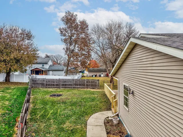 $210,000 | 2118 Mary Lane, Ottawa, IL 61350