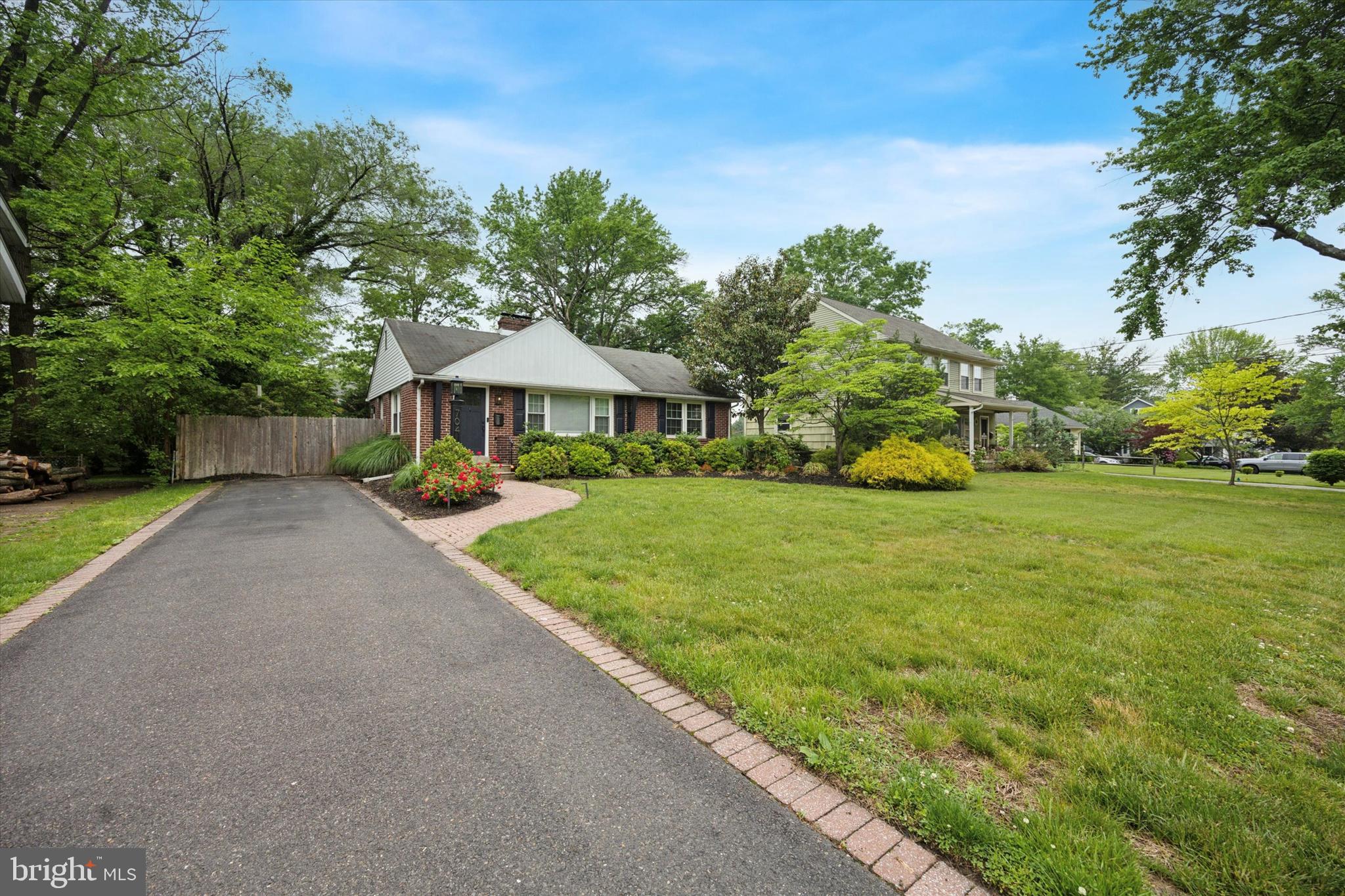 704 Cedar Avenue Haddonfield, NJ 08033 - Photo 3 of 27