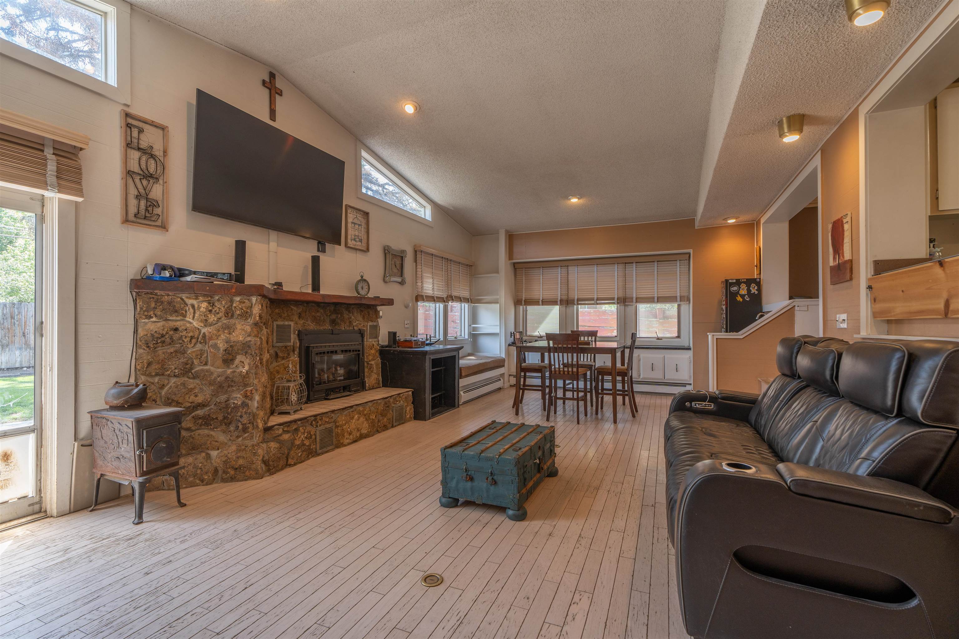 1227 South Center Street Casper, WY 82601 - Photo 15 of 41