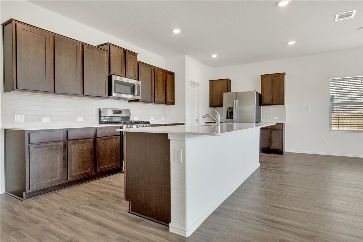 816 Mallow Road Leander, TX 78641 - Photo 4 of 21