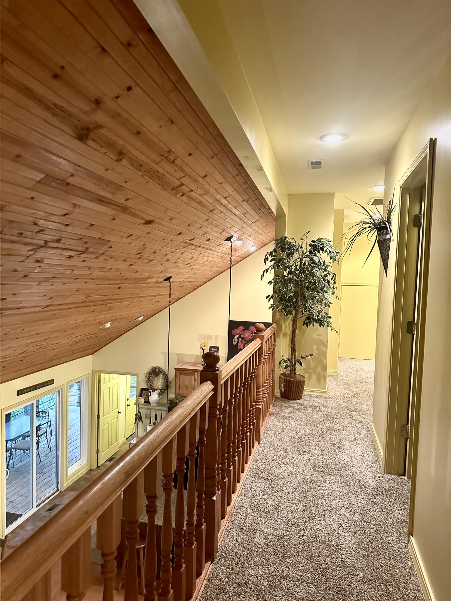 136 Riverview Drive Mammoth Spring, AR 72554 - Photo 18 of 56 Balcony