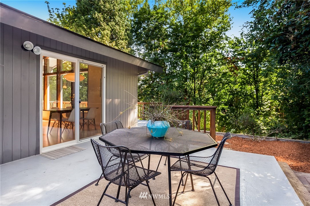 12175 Northeast 170th Place Bothell, WA 98011 - Photo 23 of 25 Gallery Image 23