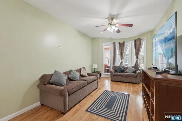 $1,298,000 | 20 Concord Street, Jersey City, NJ 07306