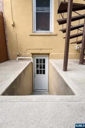 $1,298,000 | 20 Concord Street, Jersey City, NJ 07306