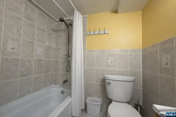 $1,298,000 | 20 Concord Street, Jersey City, NJ 07306