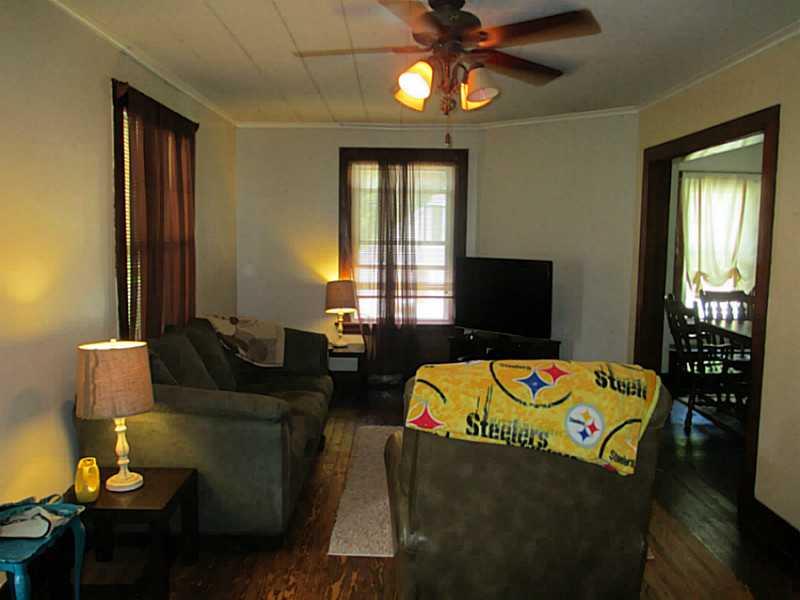 116 North Woodlawn Road Butler, PA 16001 - Photo 5 of 23 Living Room.