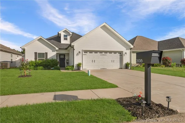 $249,900 | 2006 Liberty Drive, Jeffersonville, IN 47130