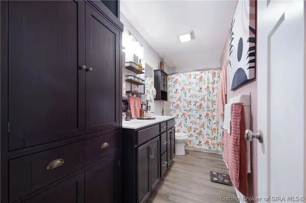 $249,900 | 2006 Liberty Drive, Jeffersonville, IN 47130