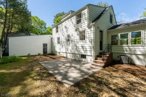 $750,000 | 22 Harriet Drive, Whippany, NJ 07981