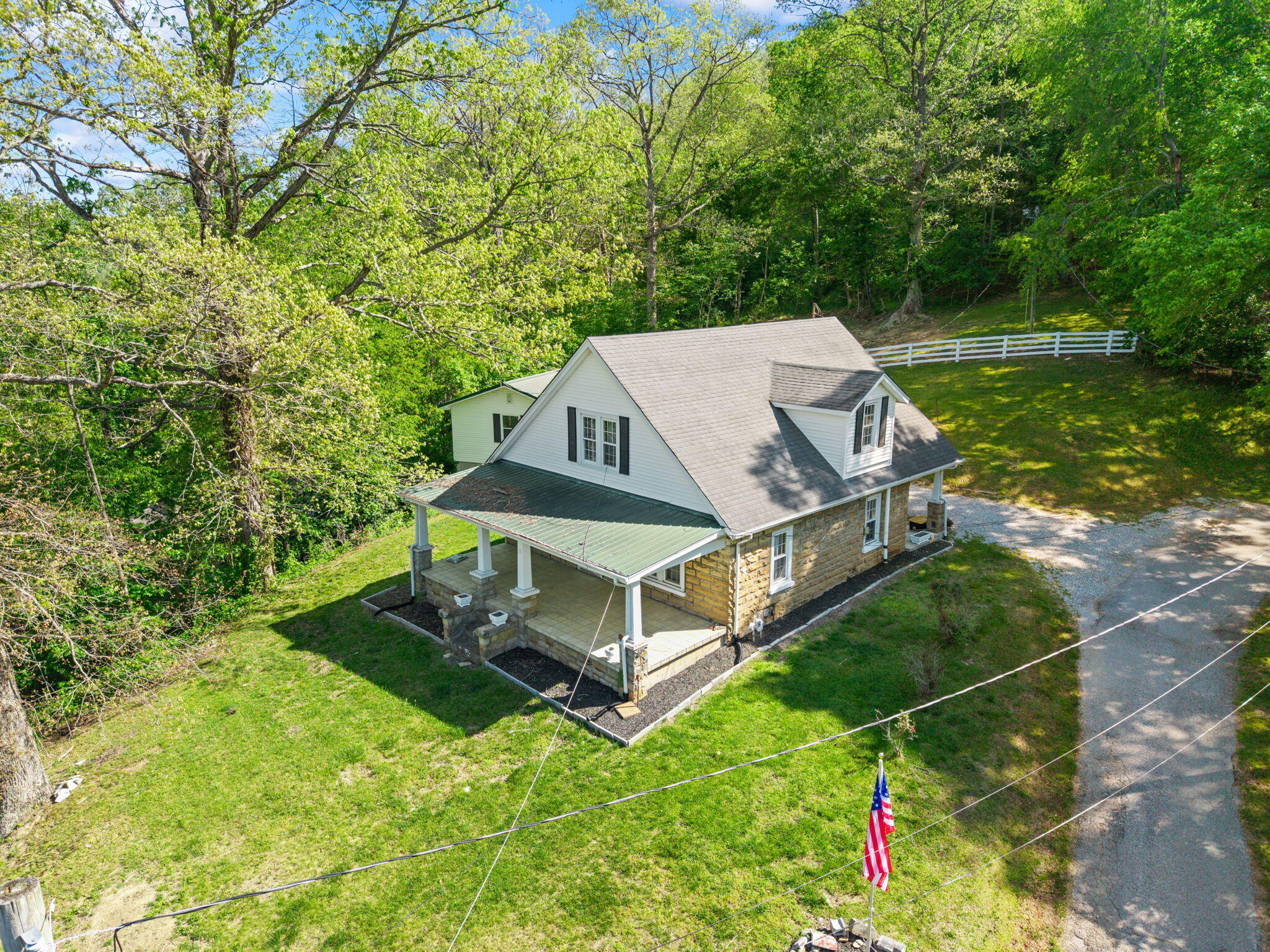 249 3rd Street Manchester, KY 40962 - Photo 17 of 65 11-web-or-mls-DJI_20260423104559_0033_D