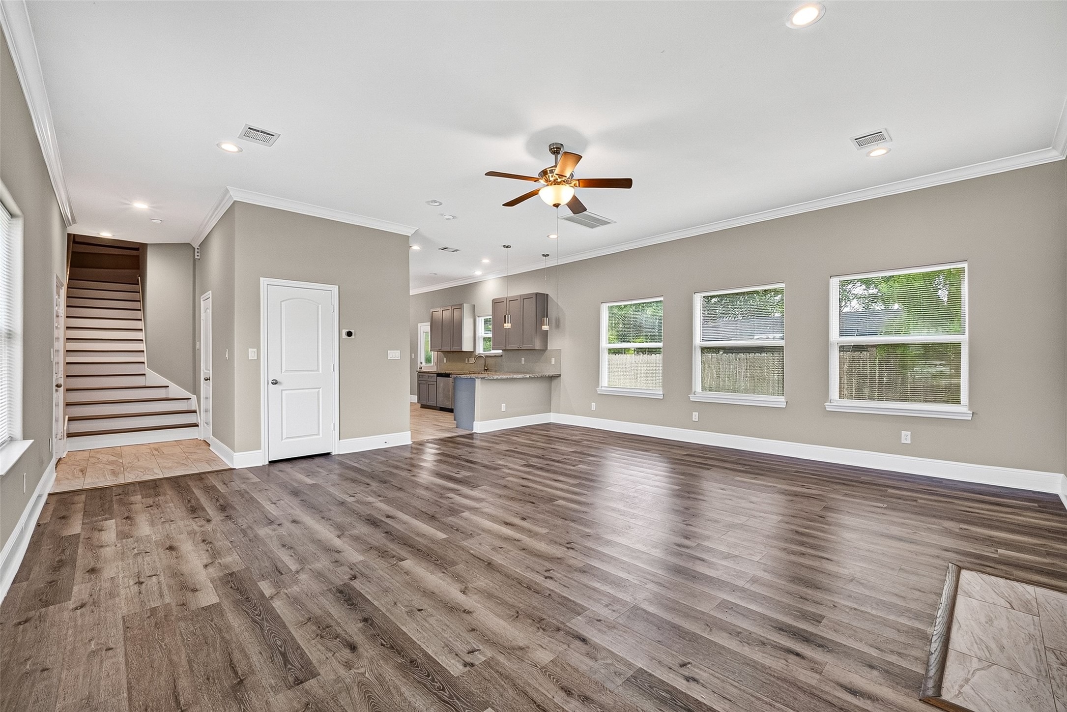 6022 Fite Road Pearland, TX 77584 - Photo 10 of 48