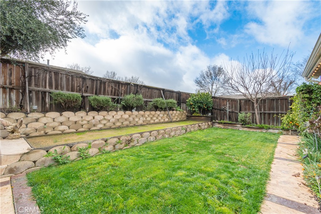 2660 Vineyard Circle Paso Robles, CA 93446 - Photo 20 of 39 a view of a garden