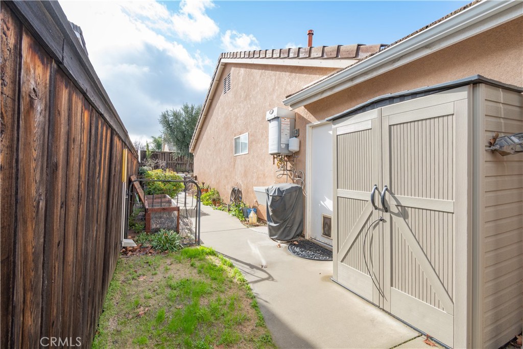 2660 Vineyard Circle Paso Robles, CA 93446 - Photo 31 of 39 a view of entryway