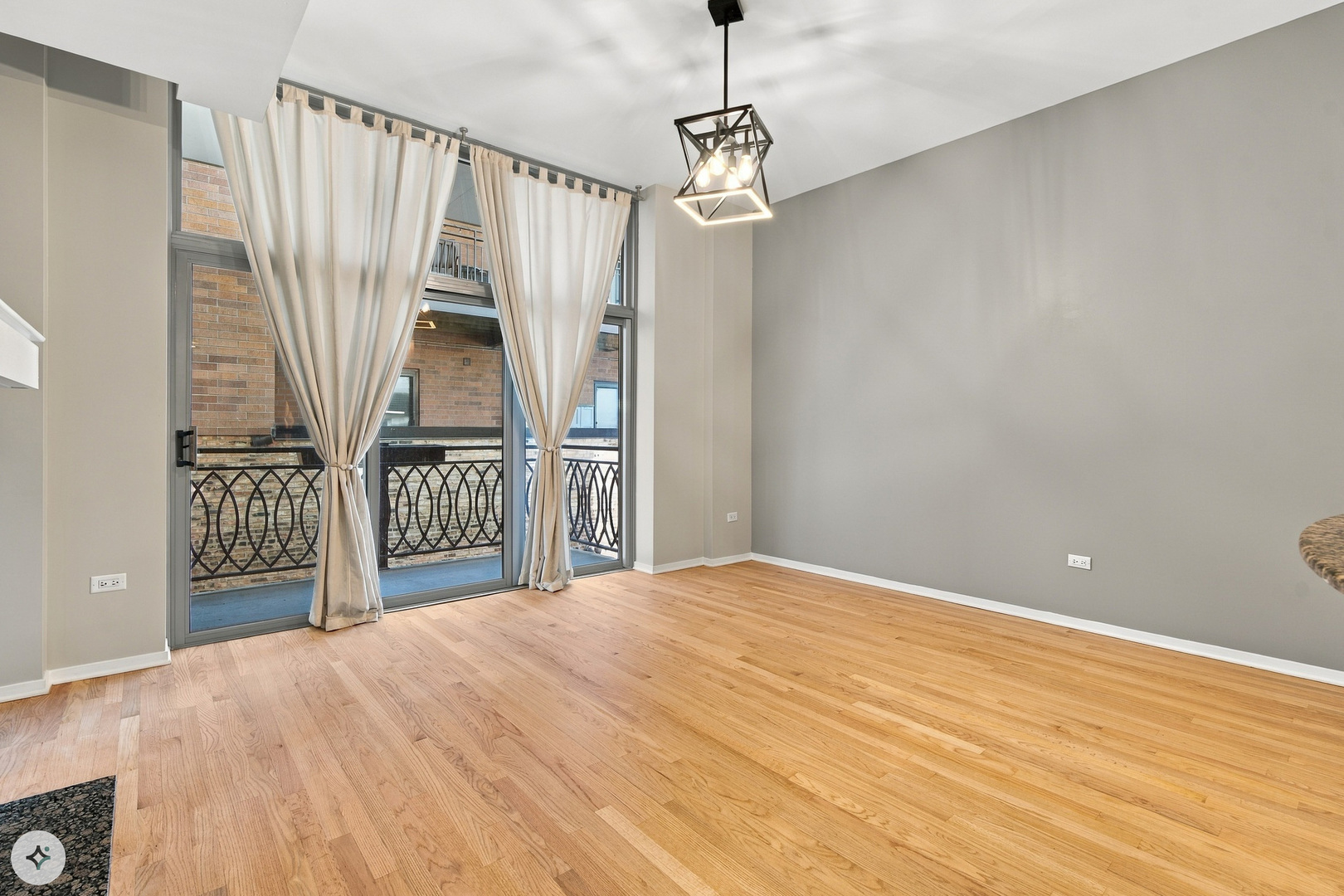 1201 West Adams Street, Unit 510 Chicago, IL 60607 - Photo 3 of 16 Gallery Image 3