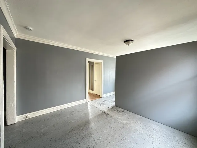 $1,100 | 3121 North Hamlin Avenue, Unit 2H, Chicago, IL 60618